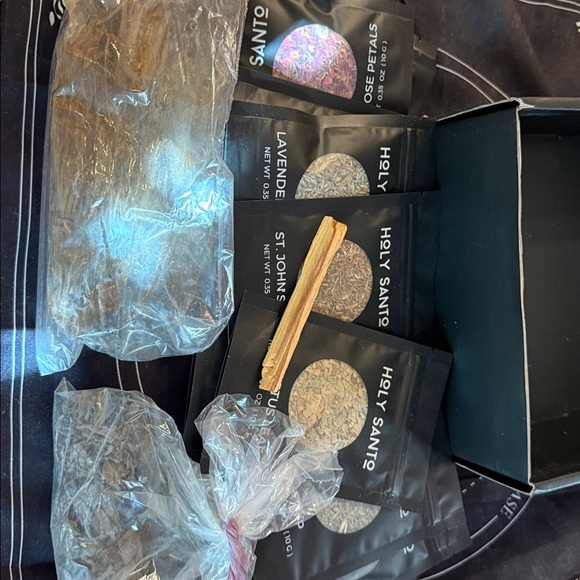 Black Moon Phase Box - Picture 7 of 8